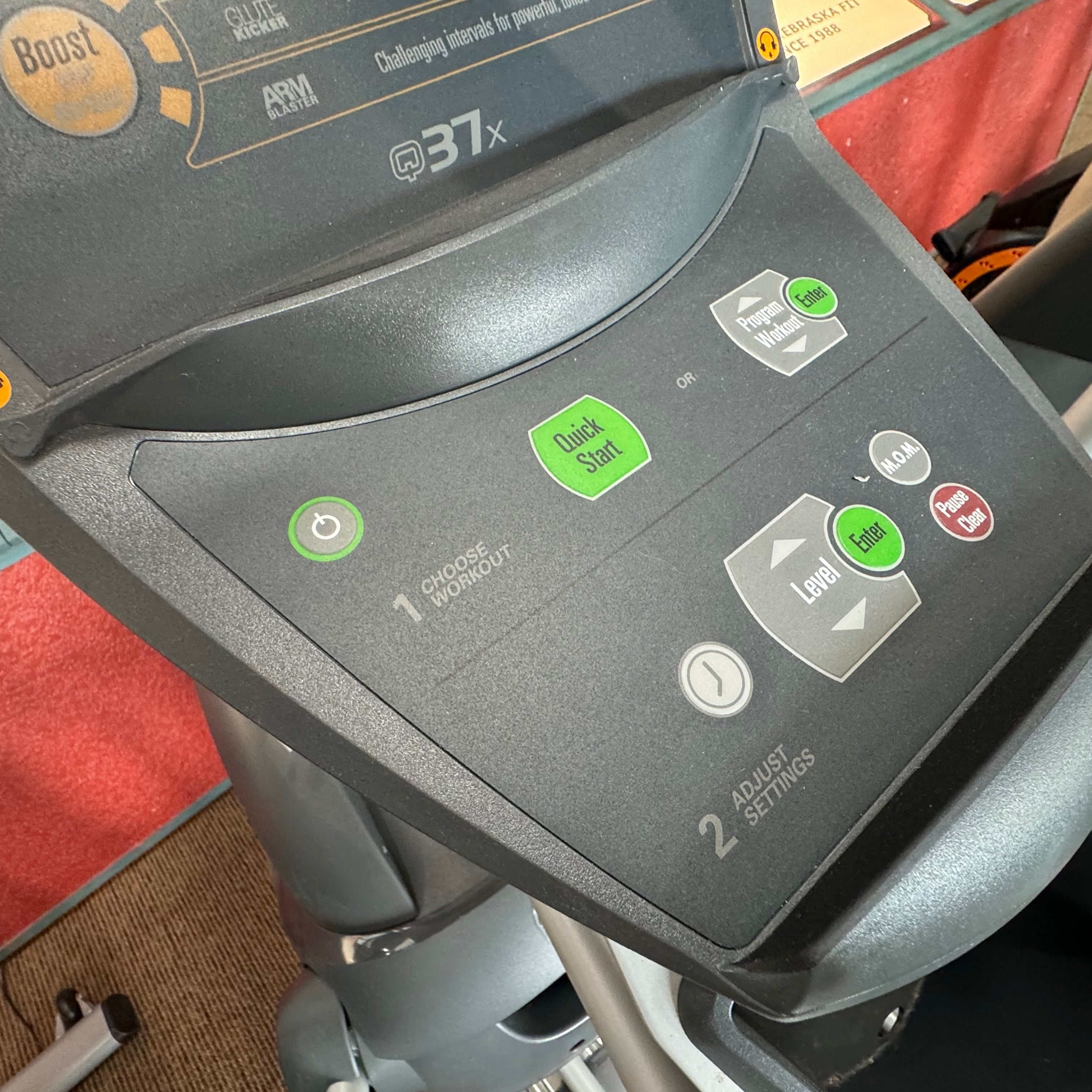 Pre-owned Octane Q37x Elliptical