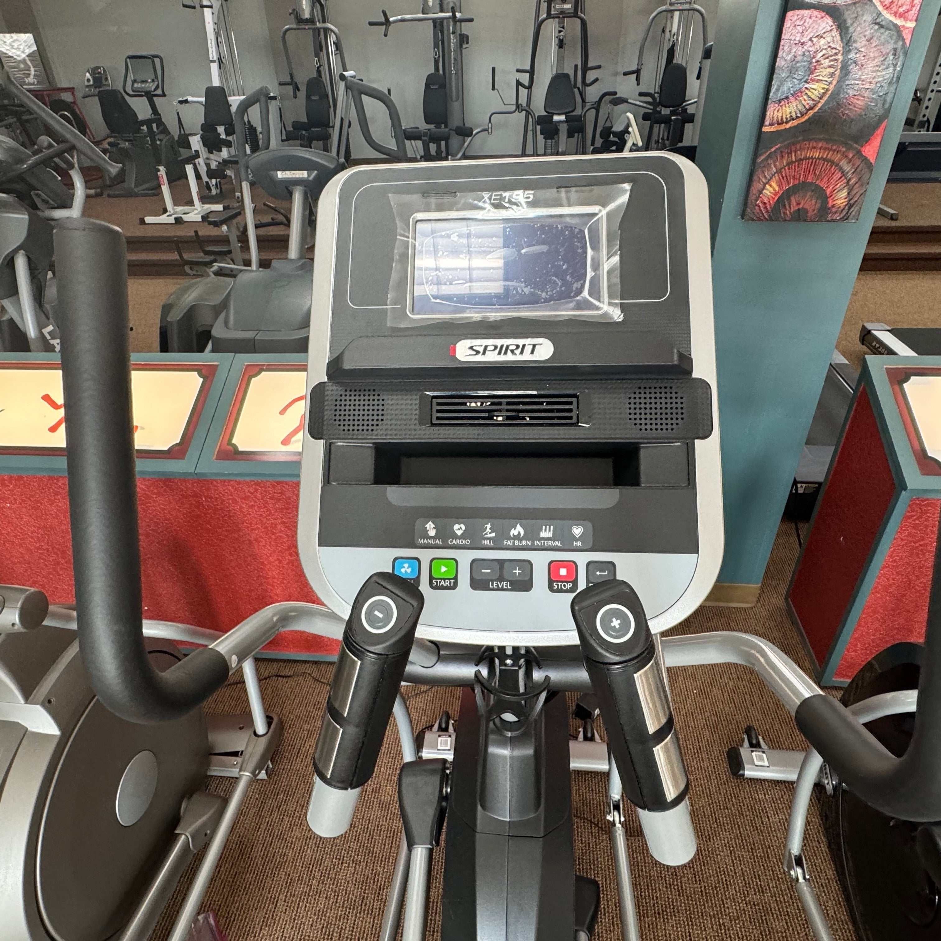 Pre-owned Spirit XE195 Elliptical Newer Generation