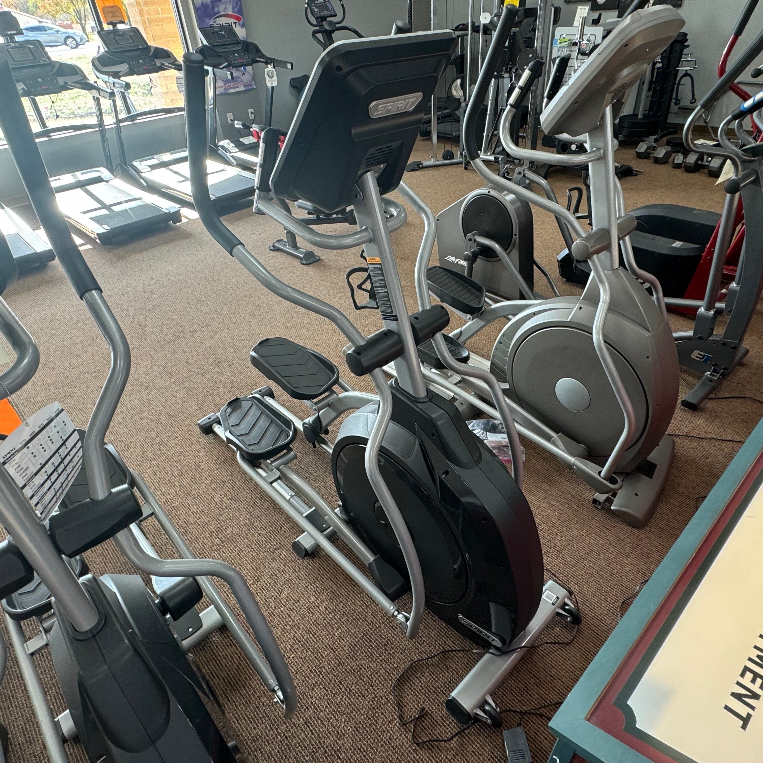 Pre-owned Spirit XE195 Elliptical Newer Generation