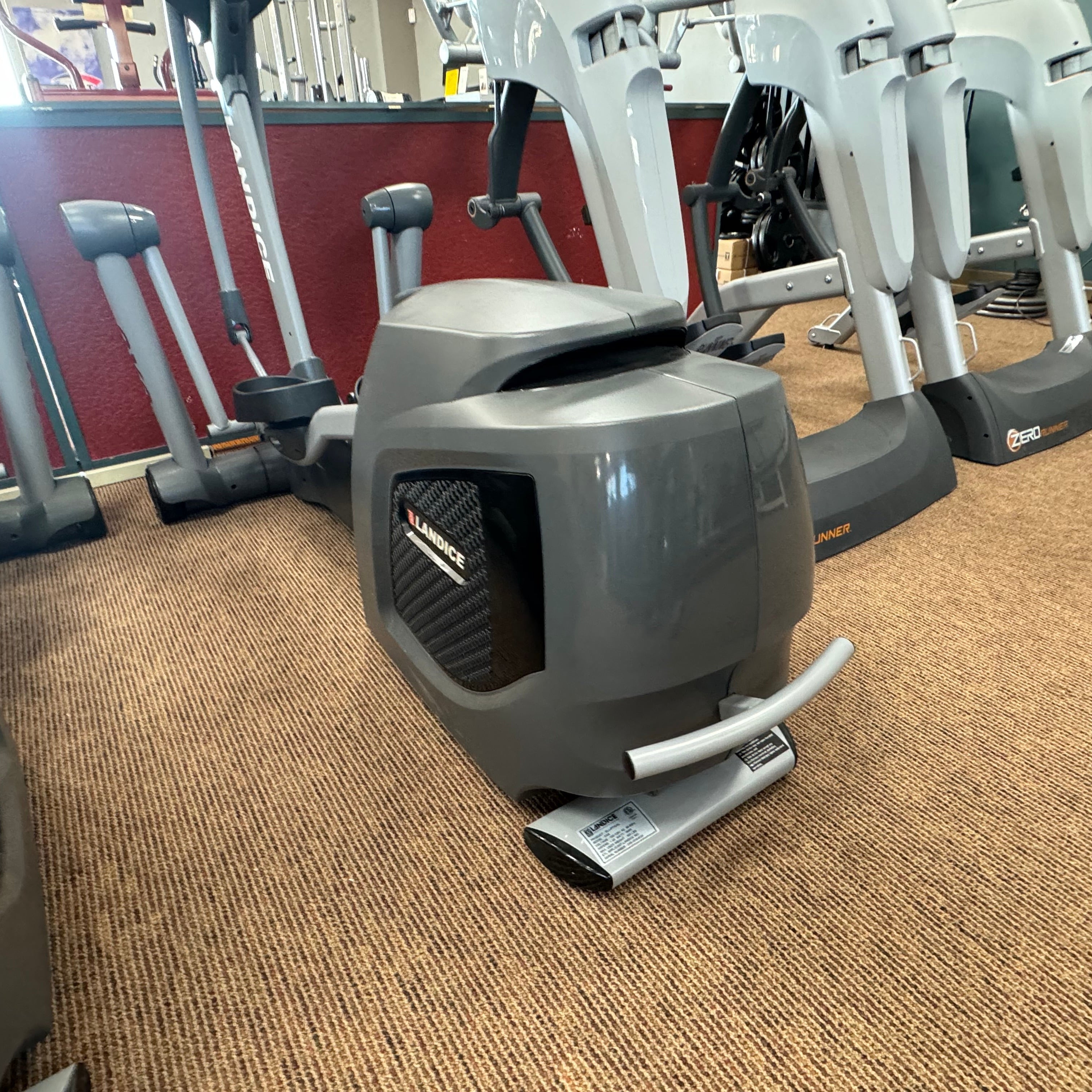 Pre-Owned Landice CX8 Elliptical